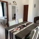 Krisztina * 佐洛卡罗斯